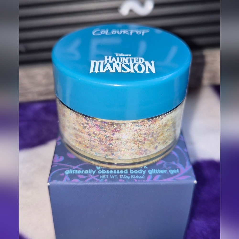 DISNEY HAUNTED MANSION 'MADAME LEOTA' GLOW IN THE DARK BODY GLITTER GEL